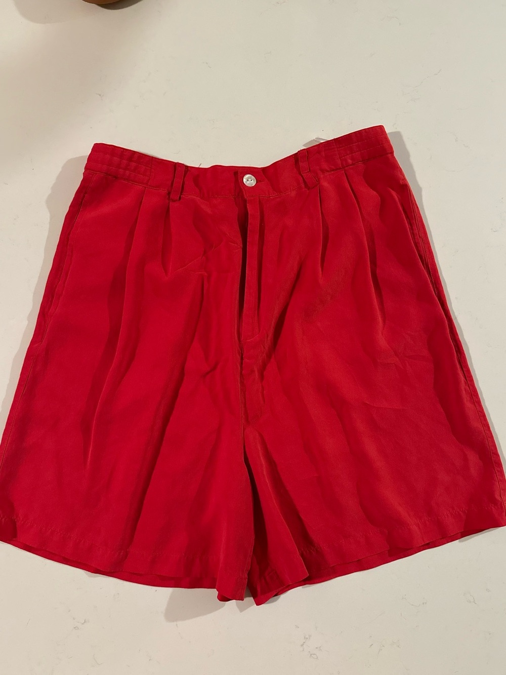 Kim Rogers RED 100% Silk Minimalist Old Money Bermuda Shorts America Travel Sz M